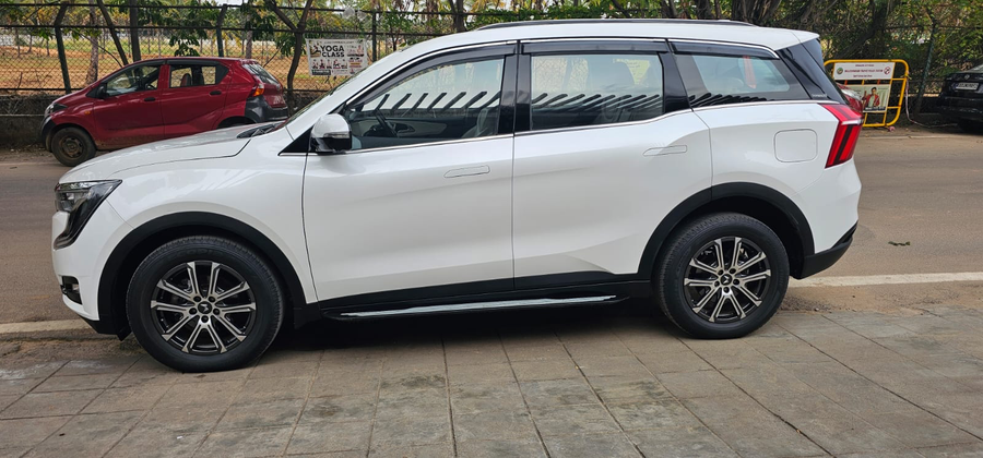 2023 Mahindra XUV 700