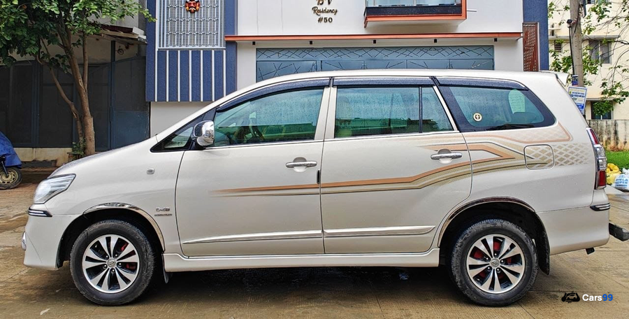 2014 TOYOTA Innova 2.5G