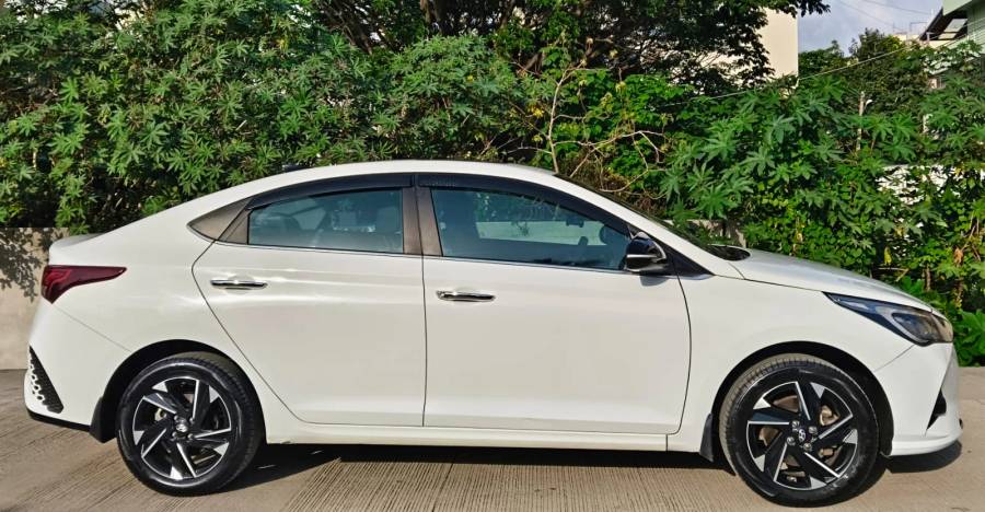 2023 HYUNDAI Verna